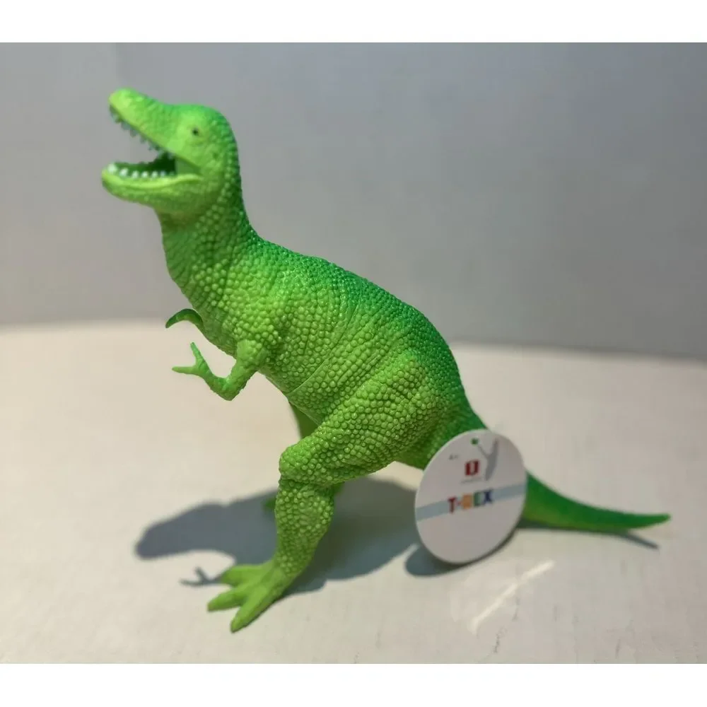 NWT 5 Toy Dinosaurs 1 T-Rex, 1 Brontosaurus 1 Barapasaurus and 2 Pentaceratops.